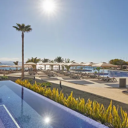 Dreams Lanzarote Playa Dorada & プラヤ・ブランカ