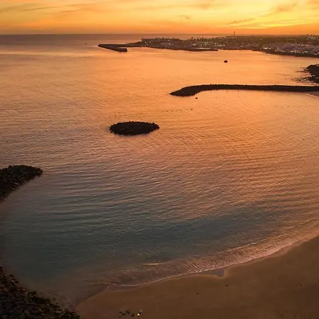 Готель Dreams Lanzarote Playa Dorada &