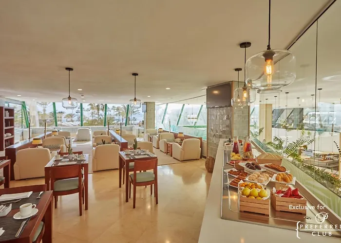 ホテル Dreams Lanzarote Playa Dorada &